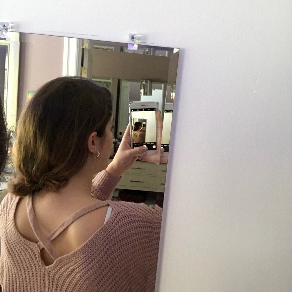 sweater - Picture 3 of 3